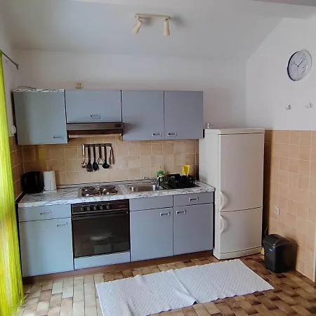 Doroteja Apartment *
